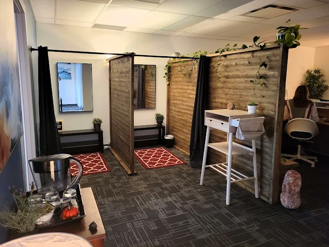 RN & Co. Infusion Lounge- Alberta candid2